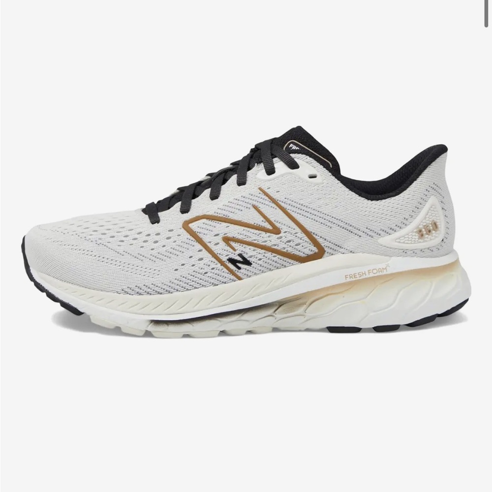 New balances worn 3 times. Just don’t fit my stride. Selling for $115 or best